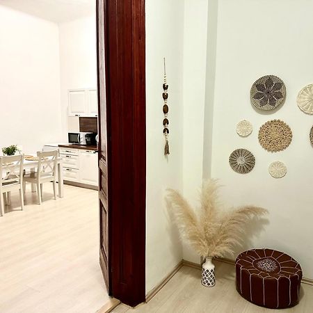 Apartment In Historical Part - Old Town Top Address براتسيلافا المظهر الخارجي الصورة