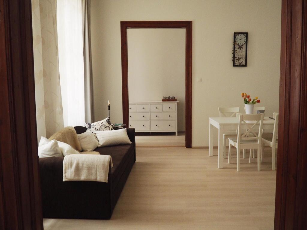 Apartment In Historical Part - Old Town Top Address براتسيلافا المظهر الخارجي الصورة