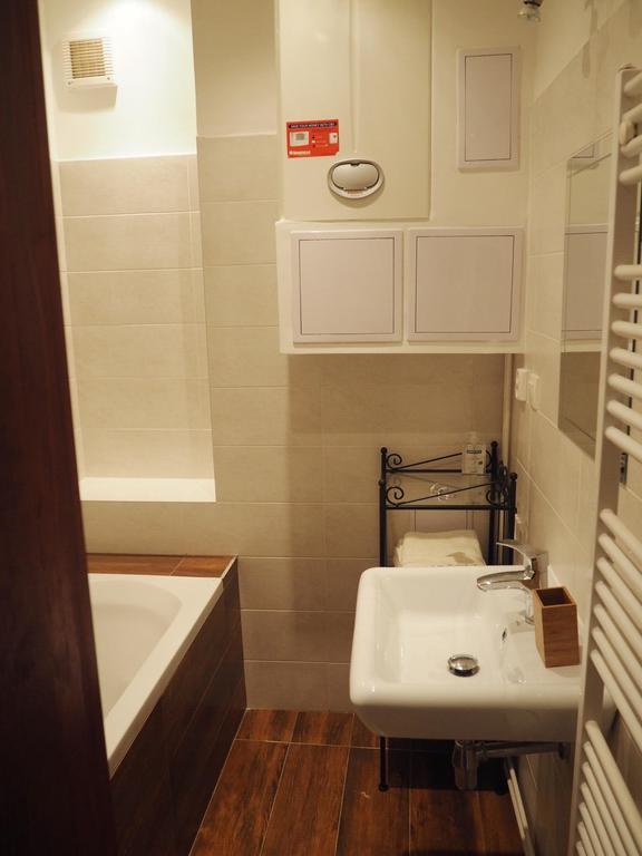 Apartment In Historical Part - Old Town Top Address براتسيلافا المظهر الخارجي الصورة